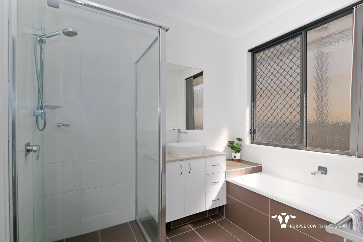 Rental: Spring Mountain, QLD, 4300 photo-7