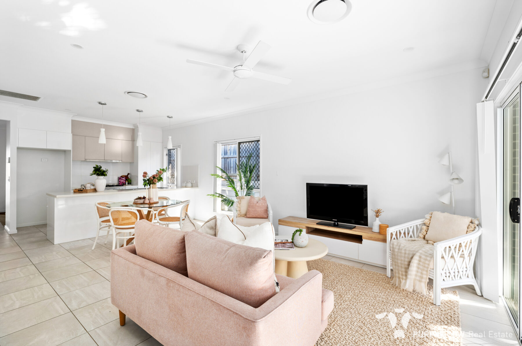 Property: 28 Abington Street, Spring Mountain, QLD, 4300 photo-4