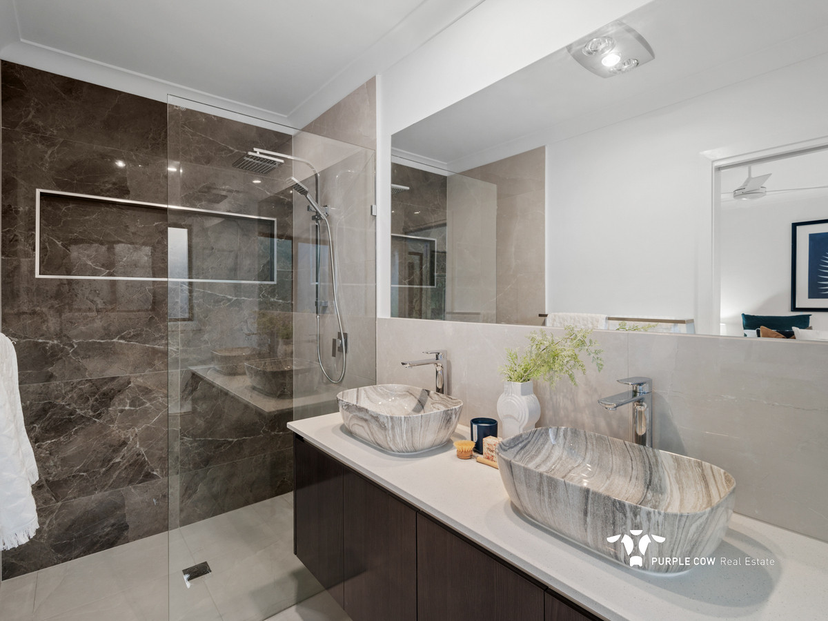 Rental: Brookwater, QLD, 4300 photo-15