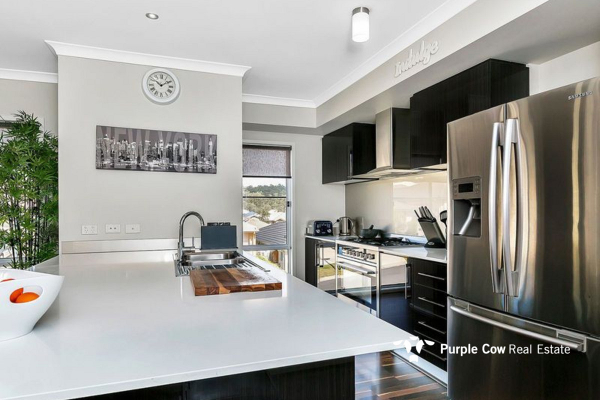 Rental: Springfield Lakes, QLD, 4300 photo-2