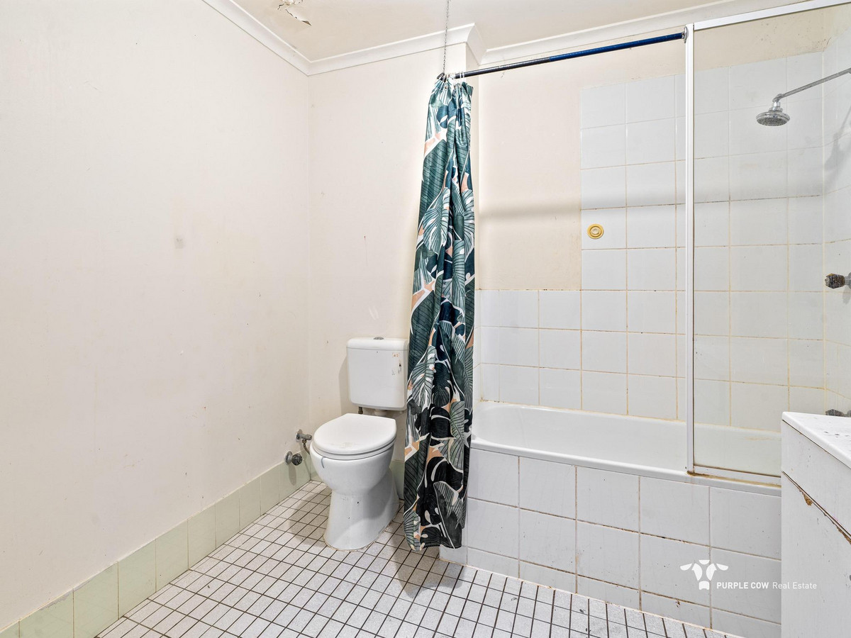 Rental: Woodridge, QLD, 4114 photo-5