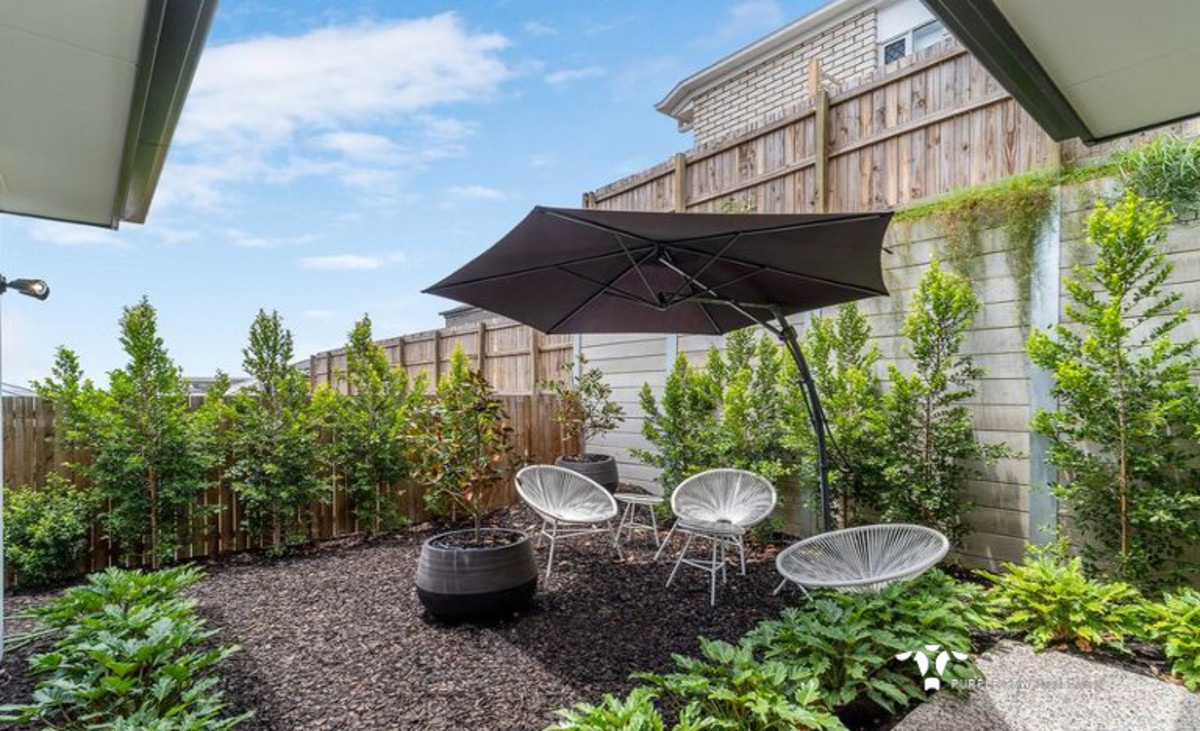 Rental: Spring Mountain, QLD, 4300 photo-13