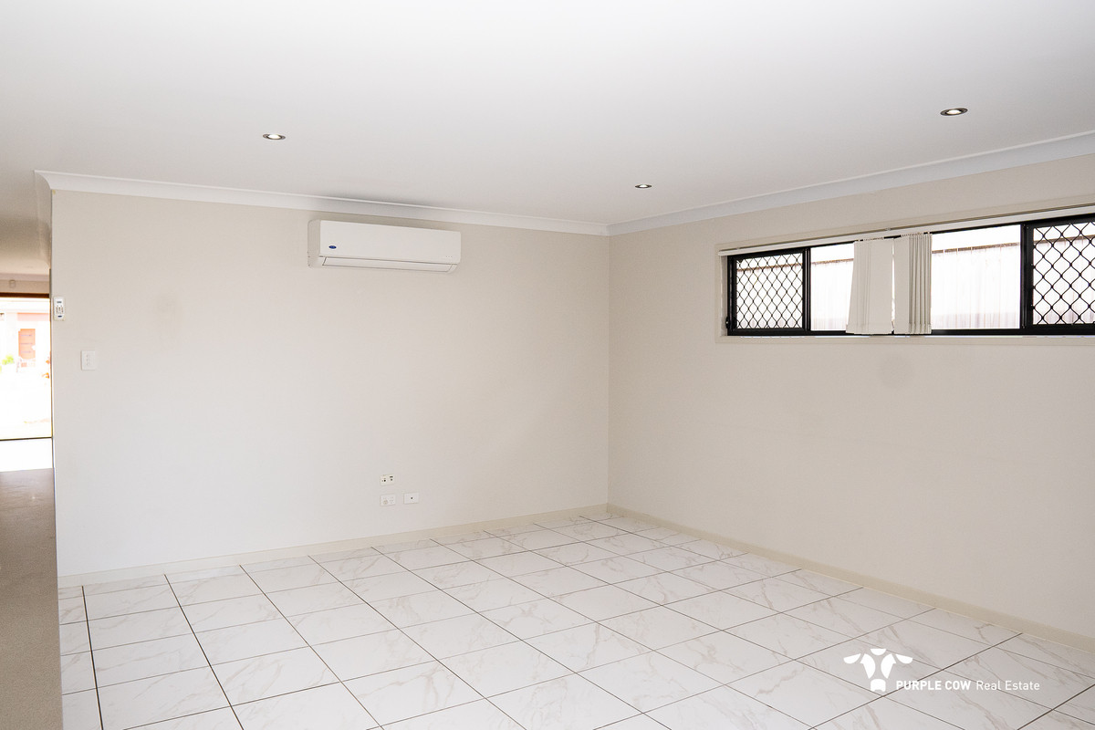 Rental: Springfield Lakes, QLD, 4300 photo-3
