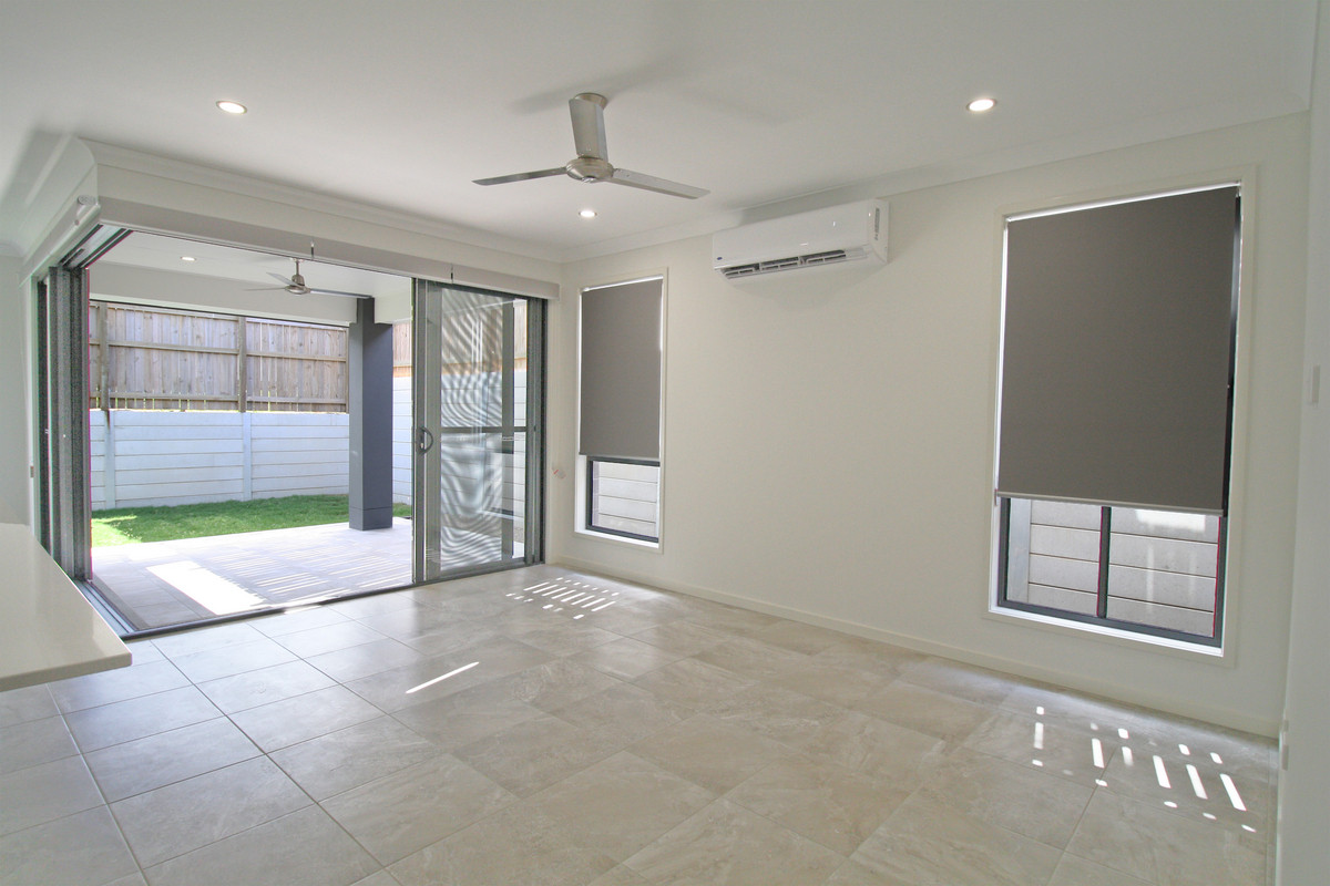 Rental: Spring Mountain, QLD, 4300 photo-2