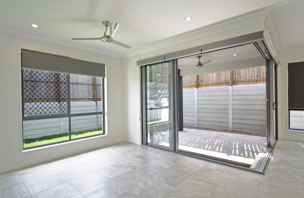 Rental: Spring Mountain, QLD, 4300 photo-3
