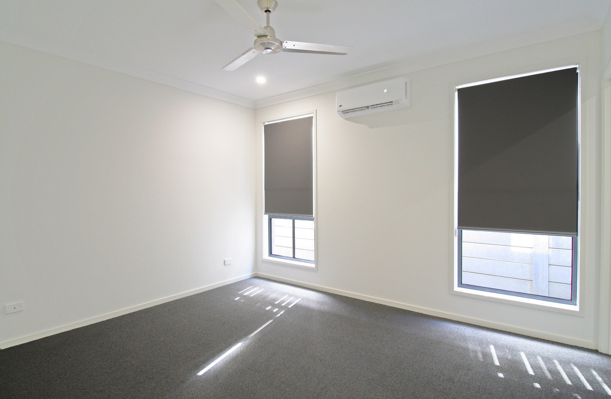 Rental: Spring Mountain, QLD, 4300 photo-6
