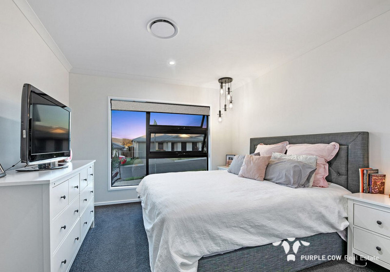 Rental: South Ripley, QLD, 4306 photo-6