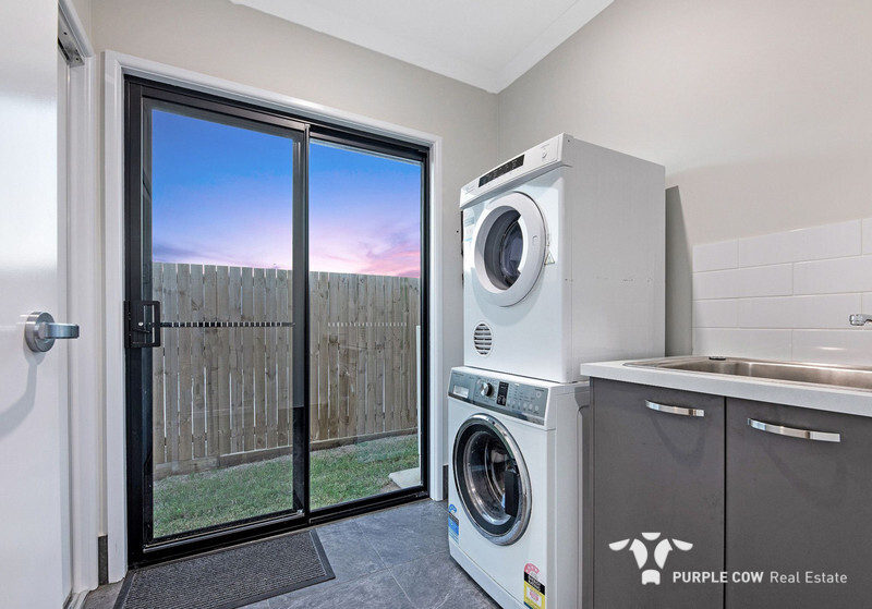 Rental: South Ripley, QLD, 4306 photo-11