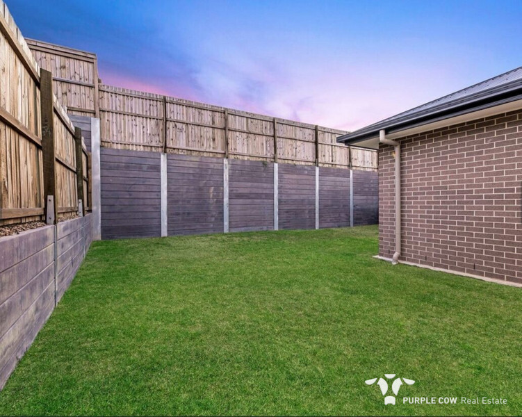 Rental: South Ripley, QLD, 4306 photo-14