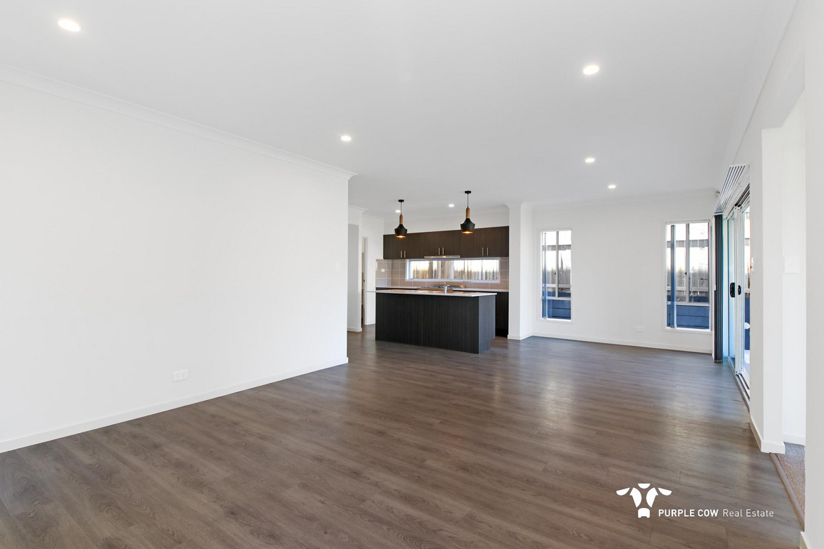 Rental: Springfield Lakes, QLD, 4300 photo-4