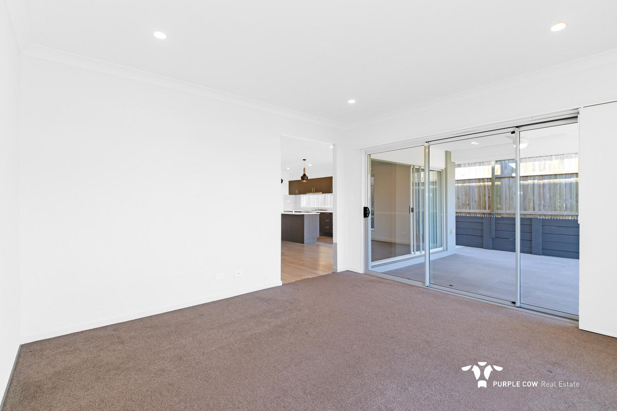 Rental: Springfield Lakes, QLD, 4300 photo-5