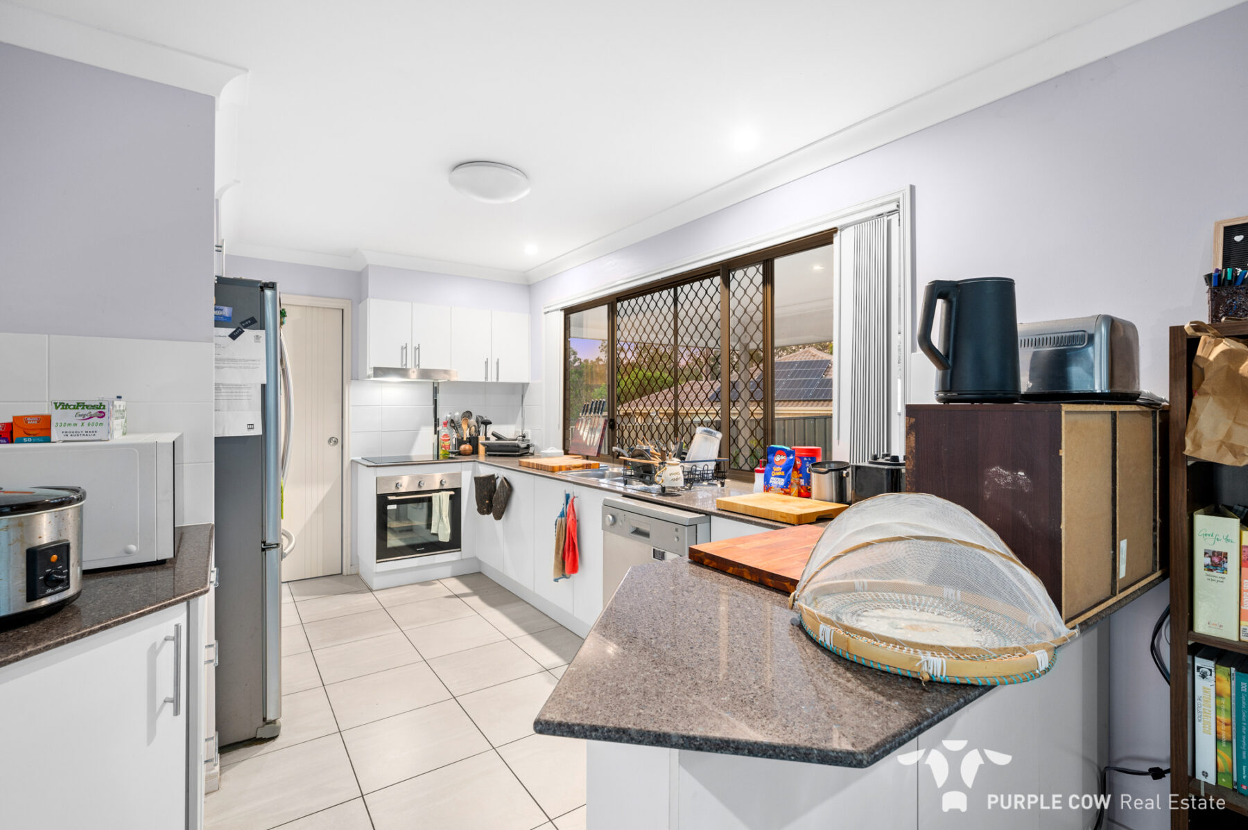 Property: 5 Honeywood Drive, Fernvale, QLD, 4306 photo-3