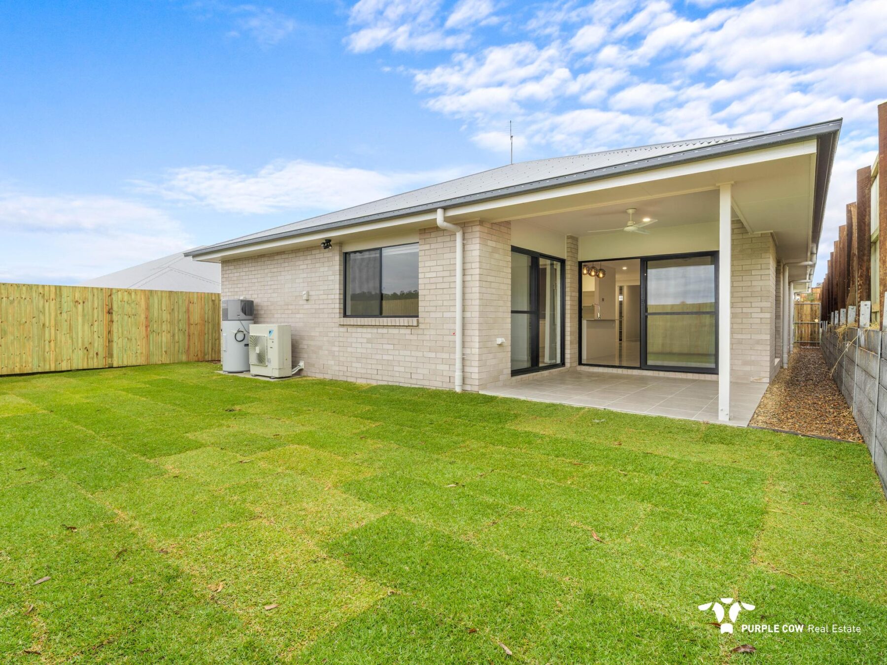 Rental: White Rock, QLD, 4306 photo-7