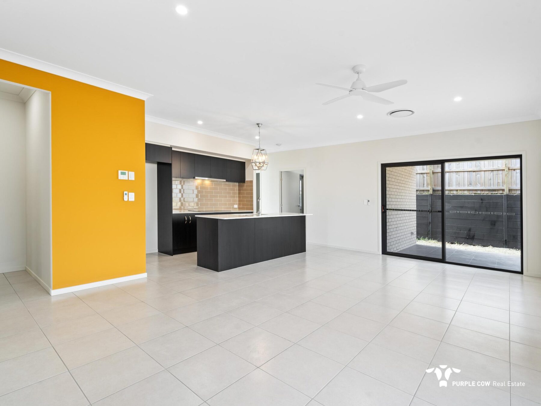 Rental: Spring Mountain, QLD, 4300 photo-1