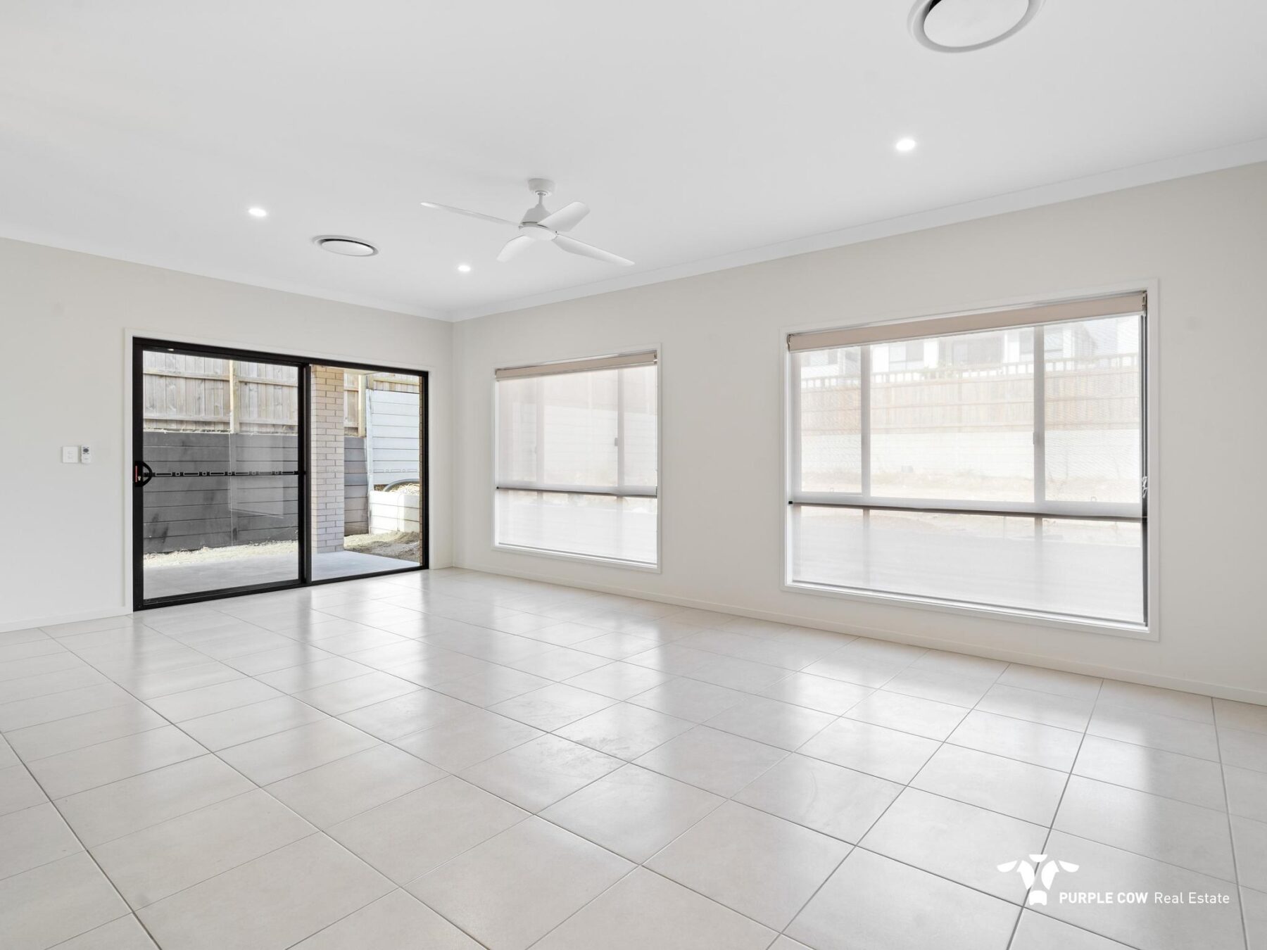 Rental: Spring Mountain, QLD, 4300 photo-4