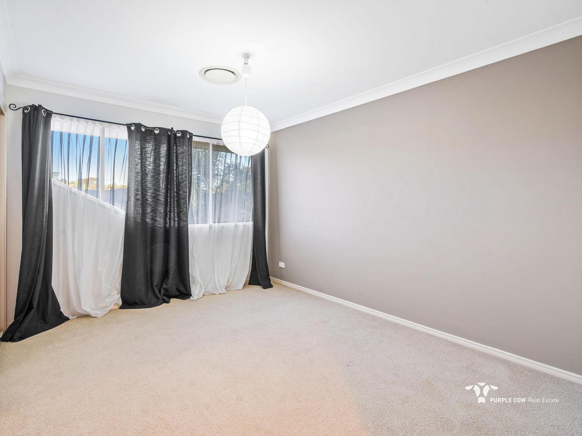 Rental: Augustine Heights, QLD, 4300 photo-8