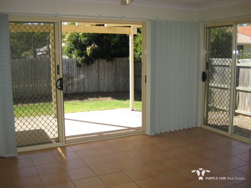 Rental: 8 Alfred Place, Springfield Lakes, QLD, 4300 photo-3