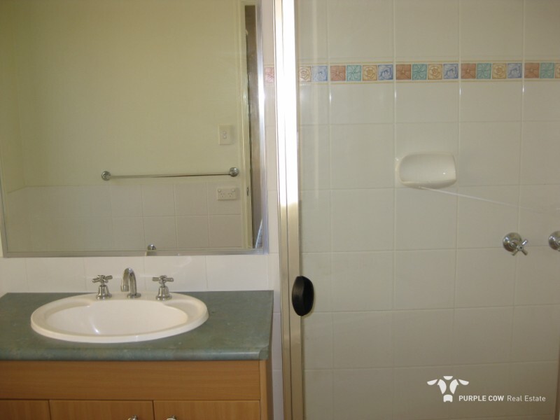 Rental: 8 Alfred Place, Springfield Lakes, QLD, 4300 photo-8