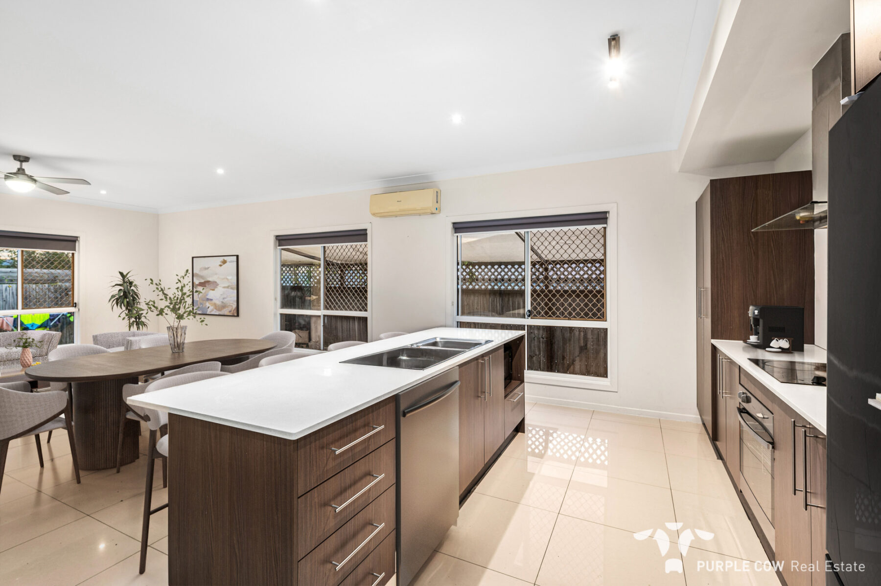 Property: 9 Madeira Street, Springfield Lakes, QLD, 4300 photo-2