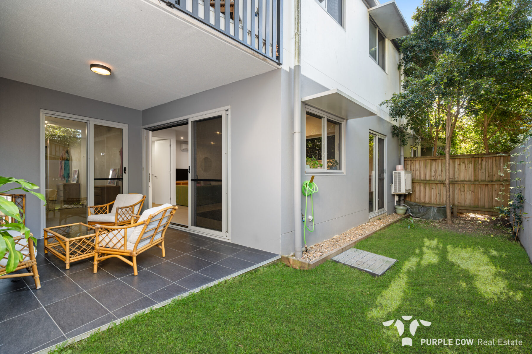 Rental: Holland Park, QLD, 4121 photo-0