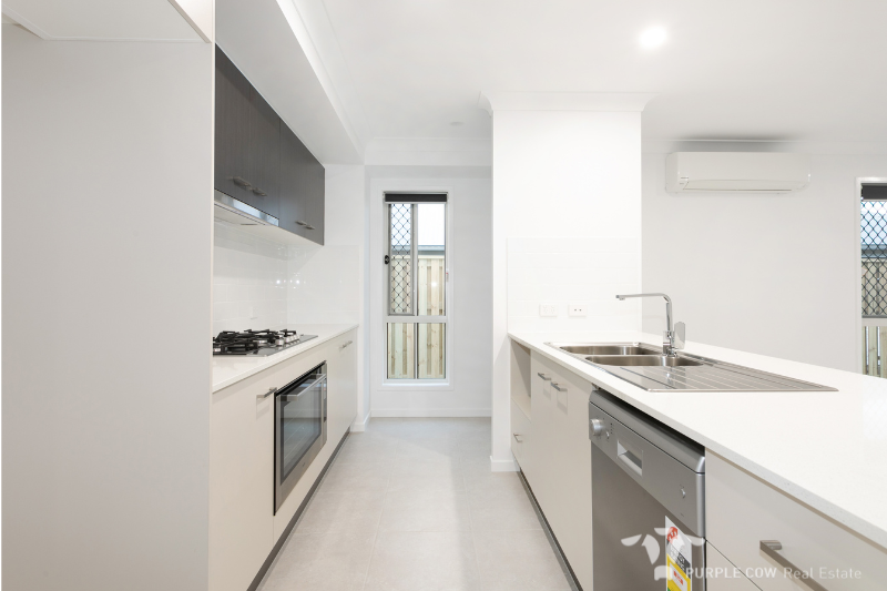 Property: 64 Colville Street, Greenbank, QLD, 4124 photo-3
