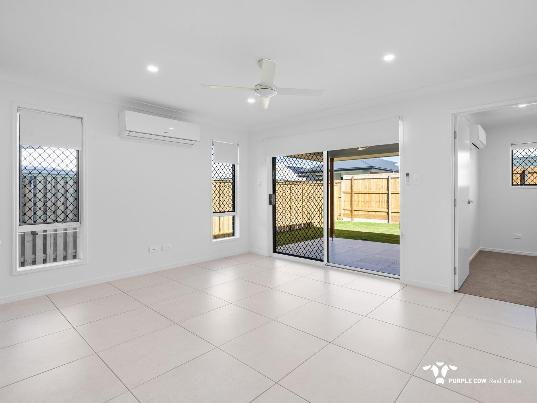 Rental: White Rock, QLD, 4306 photo-2