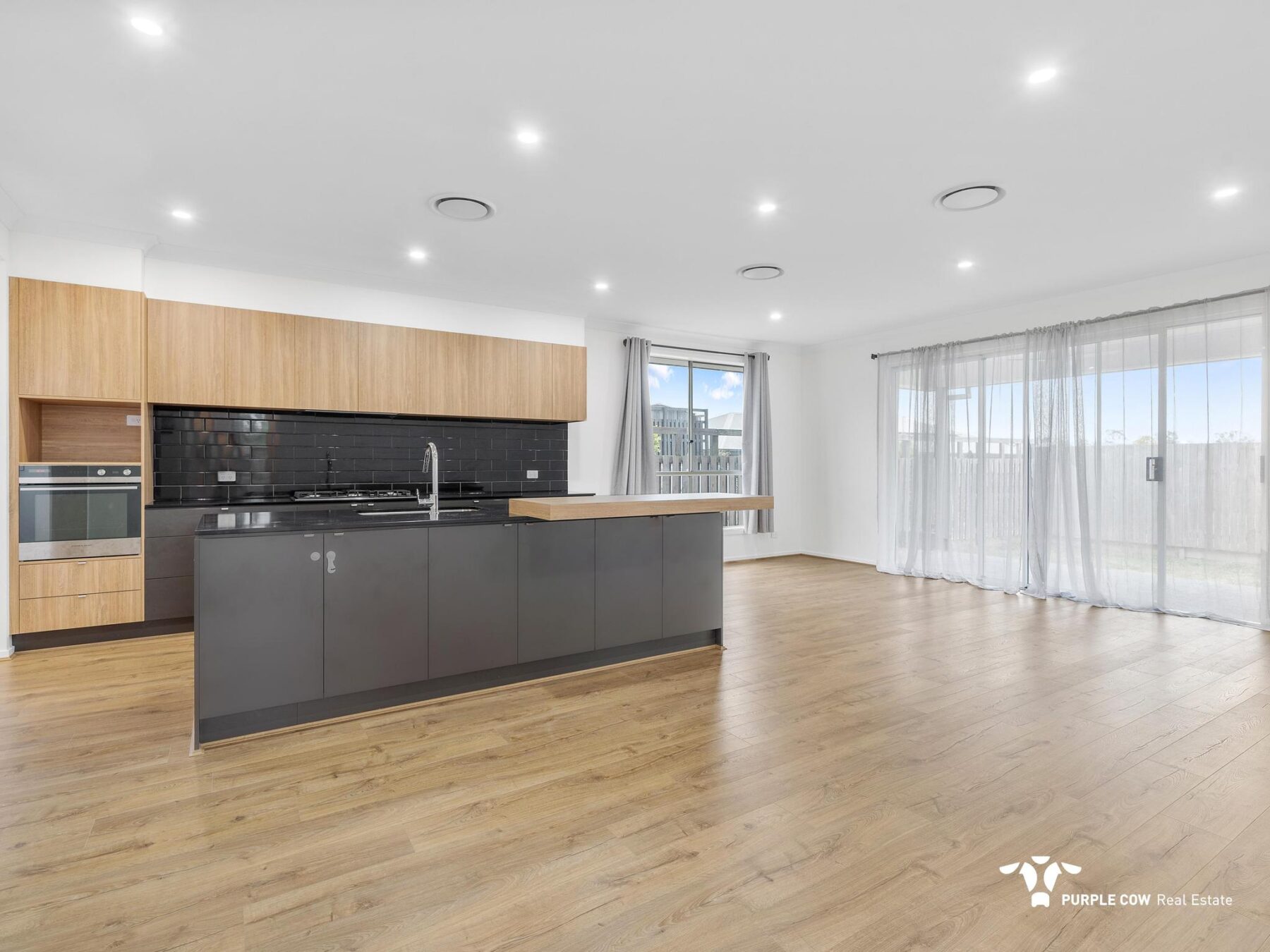 Rental: Redbank Plains, QLD, 4301 photo-2