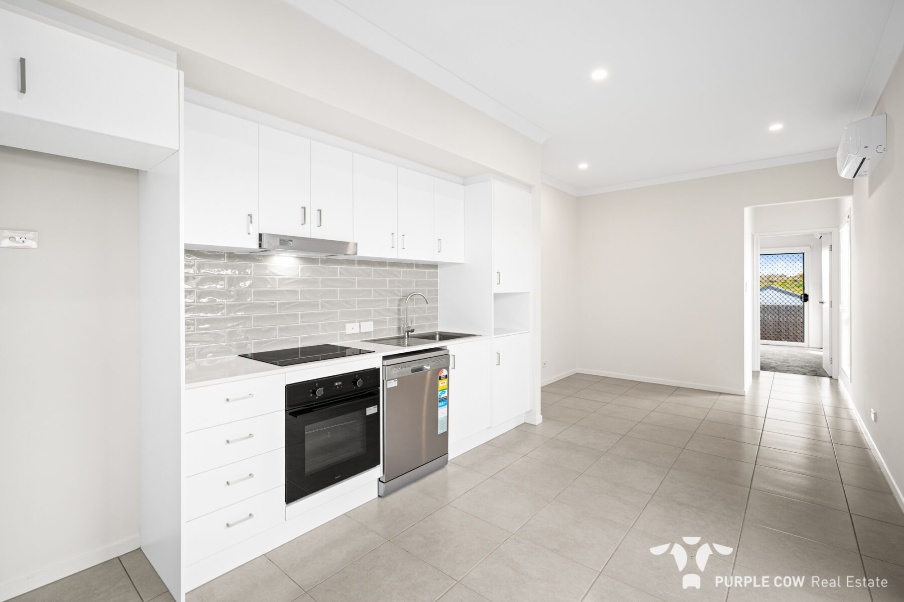 Rental: Redbank Plains, QLD, 4301 photo-1