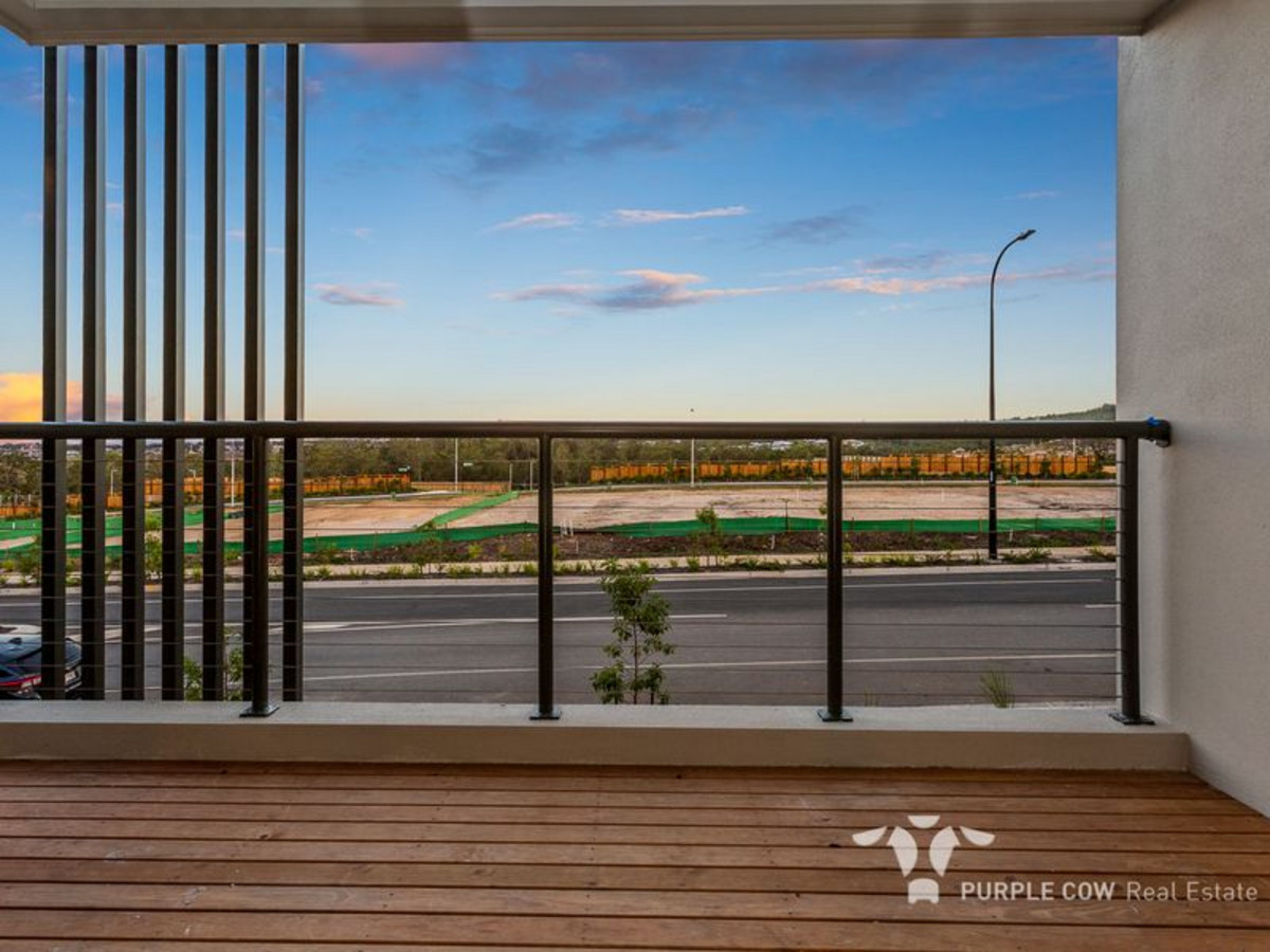 Rental: Spring Mountain, QLD, 4300 photo-1