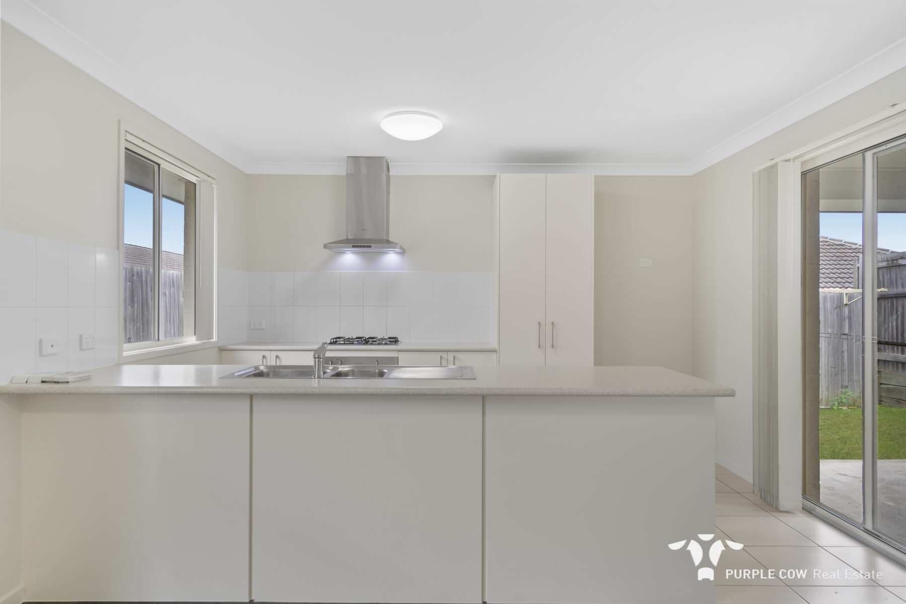 Rental: Augustine Heights, QLD, 4300 photo-2