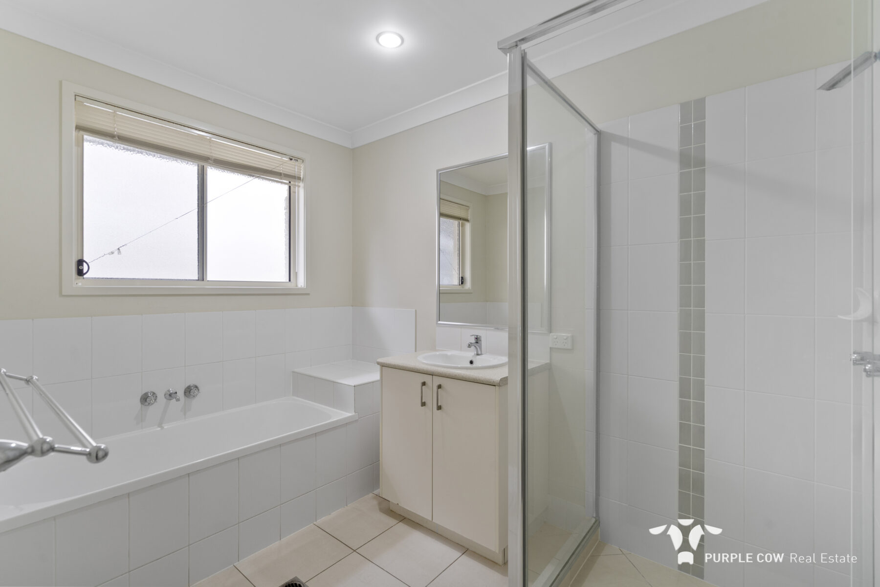 Rental: Augustine Heights, QLD, 4300 photo-7