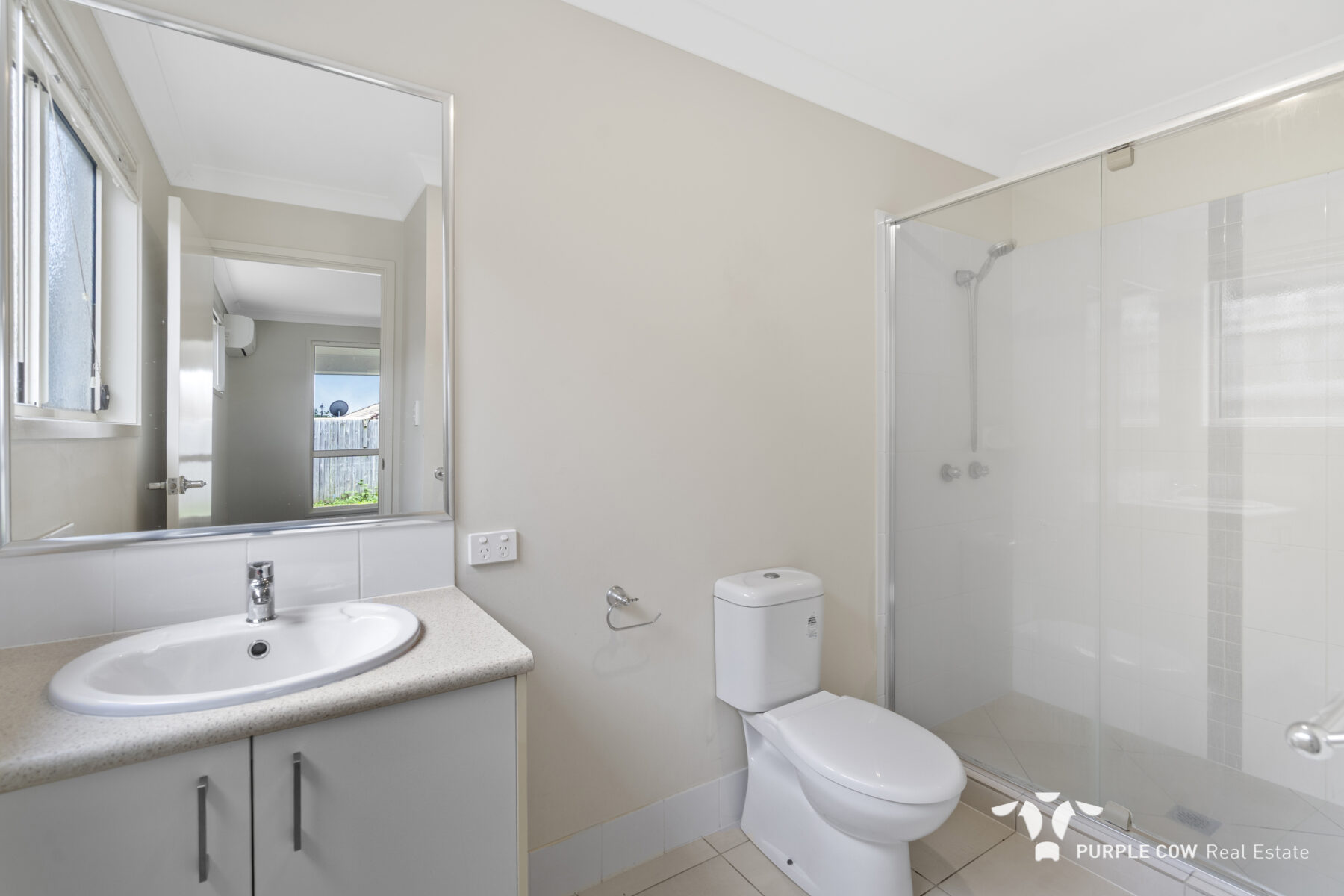 Rental: Augustine Heights, QLD, 4300 photo-11