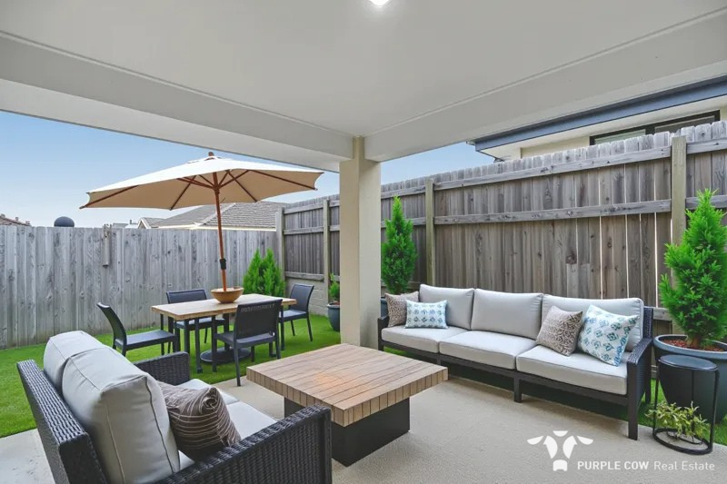 Rental: Augustine Heights, QLD, 4300 photo-12