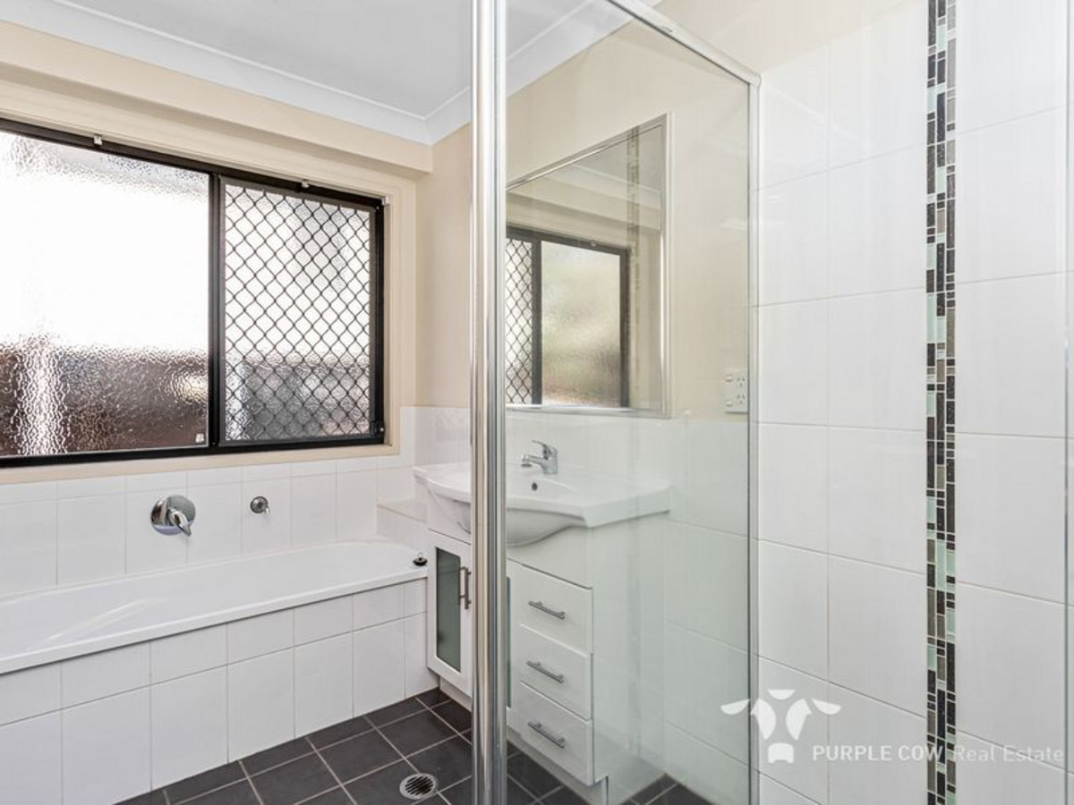 Rental: Goodna, QLD, 4300 photo-10