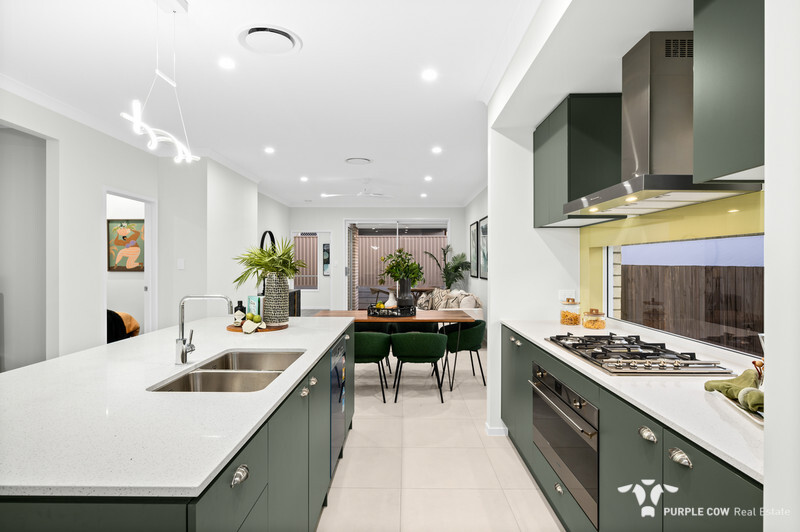 Rental: Spring Mountain, QLD, 4300 photo-6