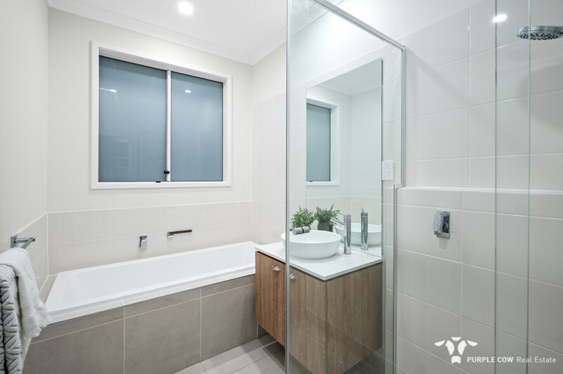 Rental: Spring Mountain, QLD, 4300 photo-12