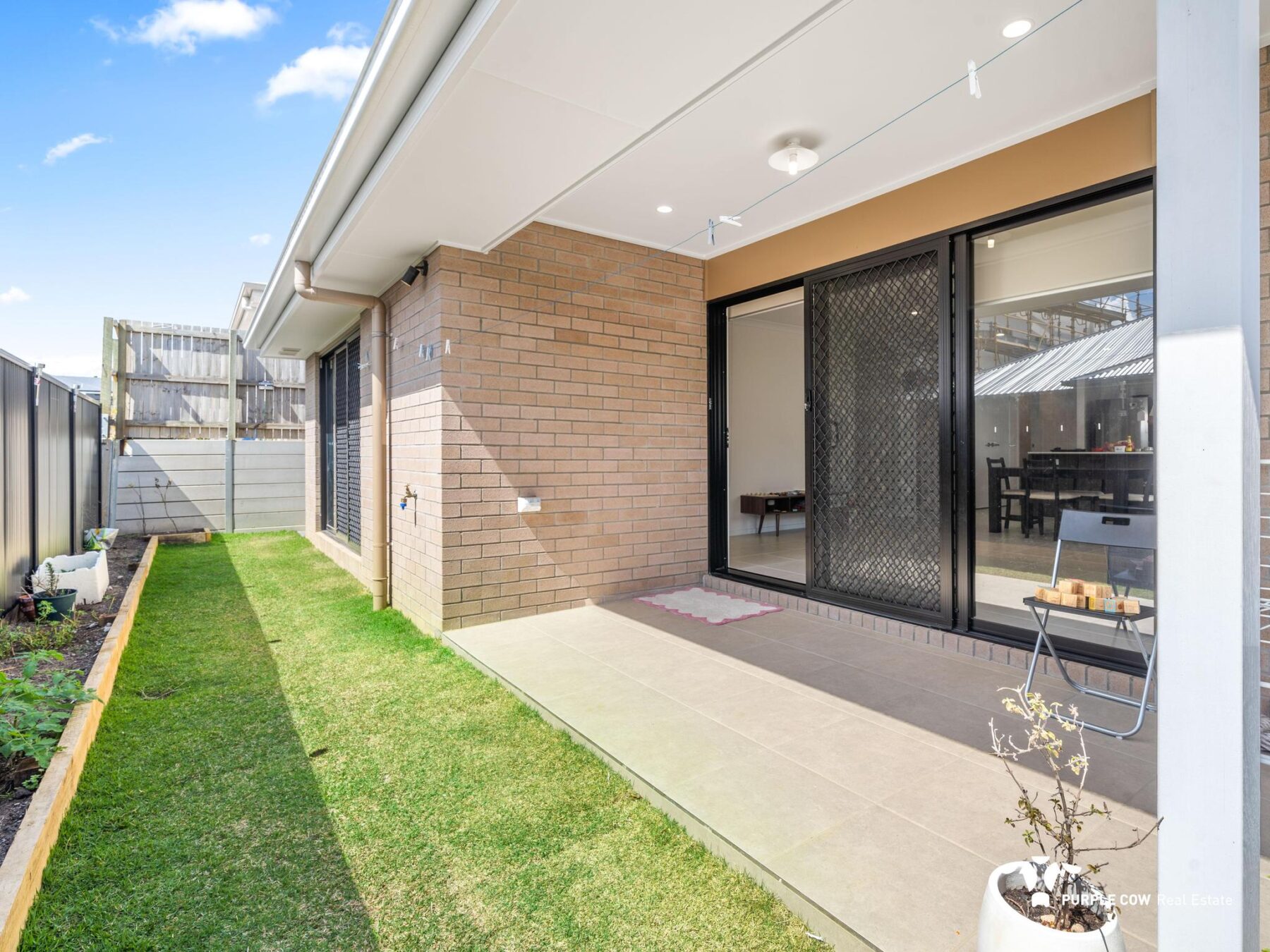 Rental: Spring Mountain, QLD, 4300 photo-10