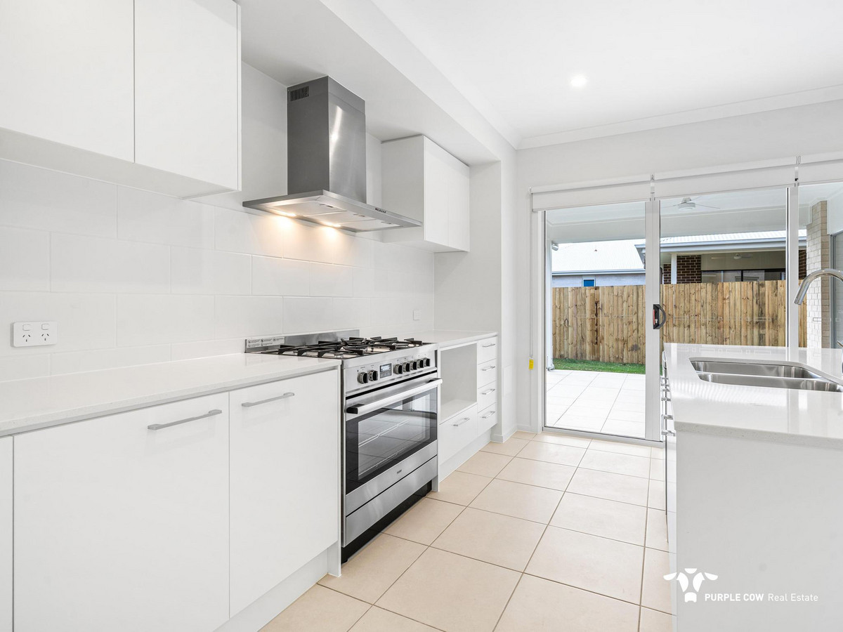 Rental: Greenbank, QLD, 4124 photo-2