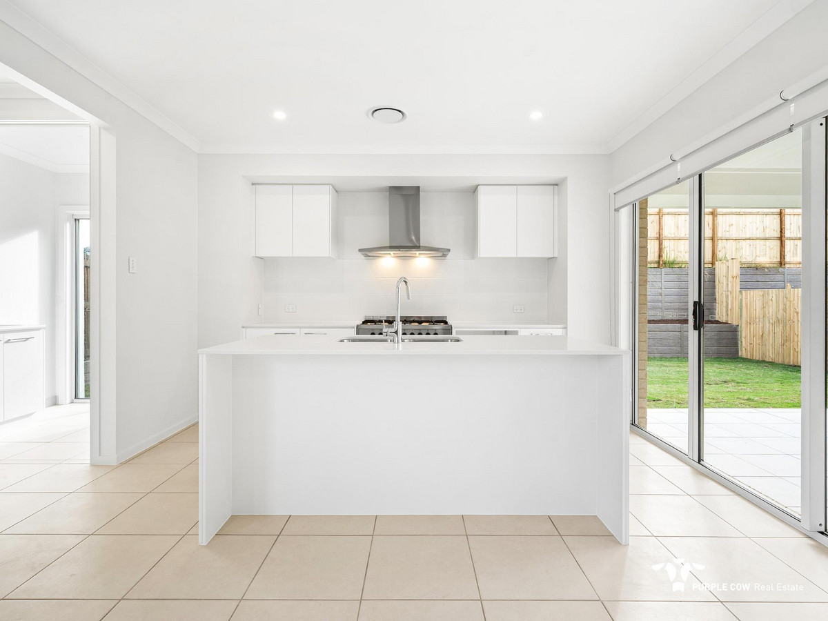 Rental: Greenbank, QLD, 4124 photo-3