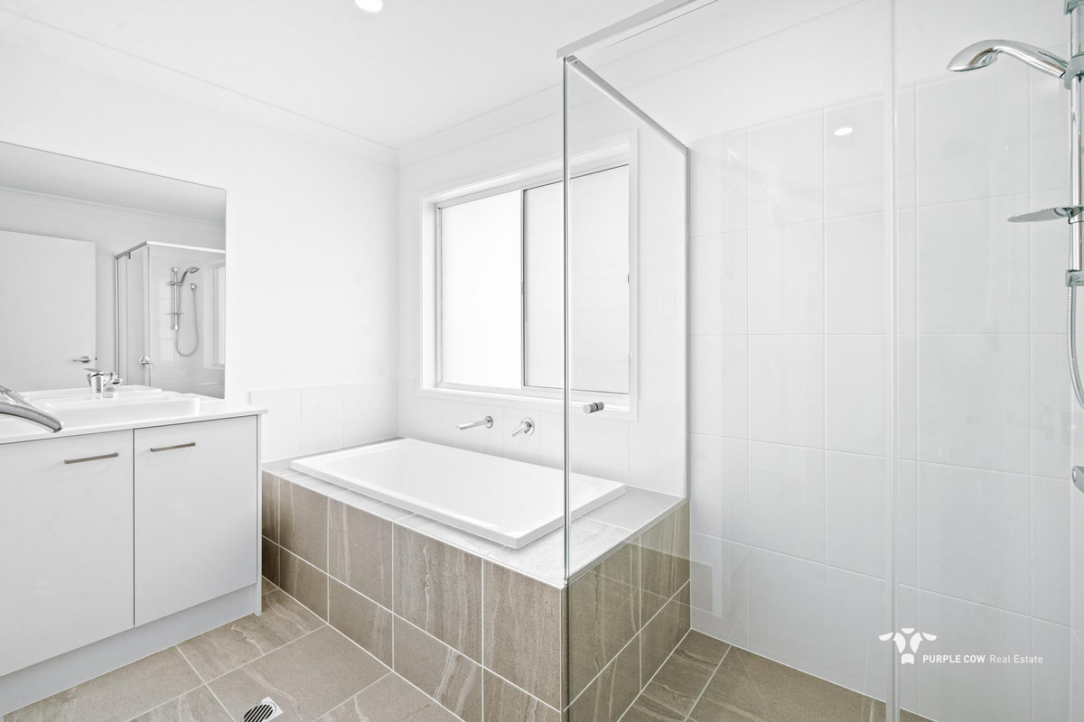 Rental: Plainland, QLD, 4341 photo-9