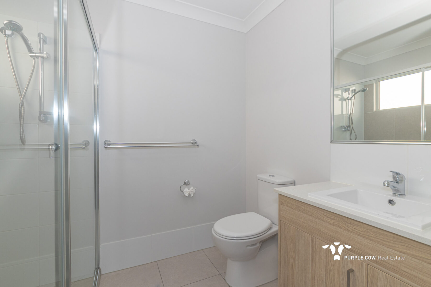 Property: 14 Stellar Street, Spring Mountain, QLD, 4300 photo-8