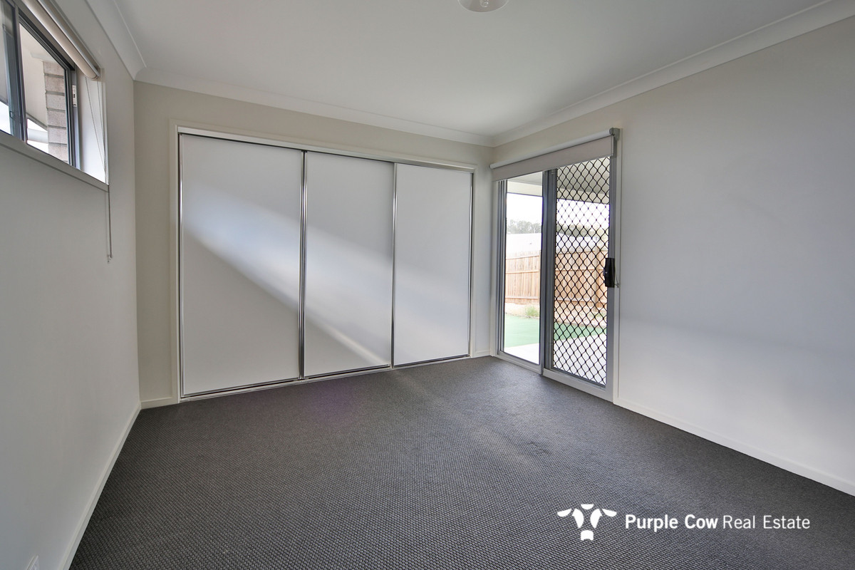 Rental: South Ripley, QLD, 4306 photo-3