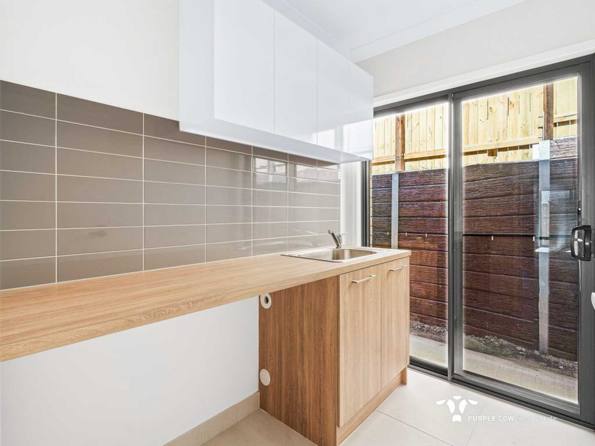 Rental: Bellbird Park, QLD, 4300 photo-12