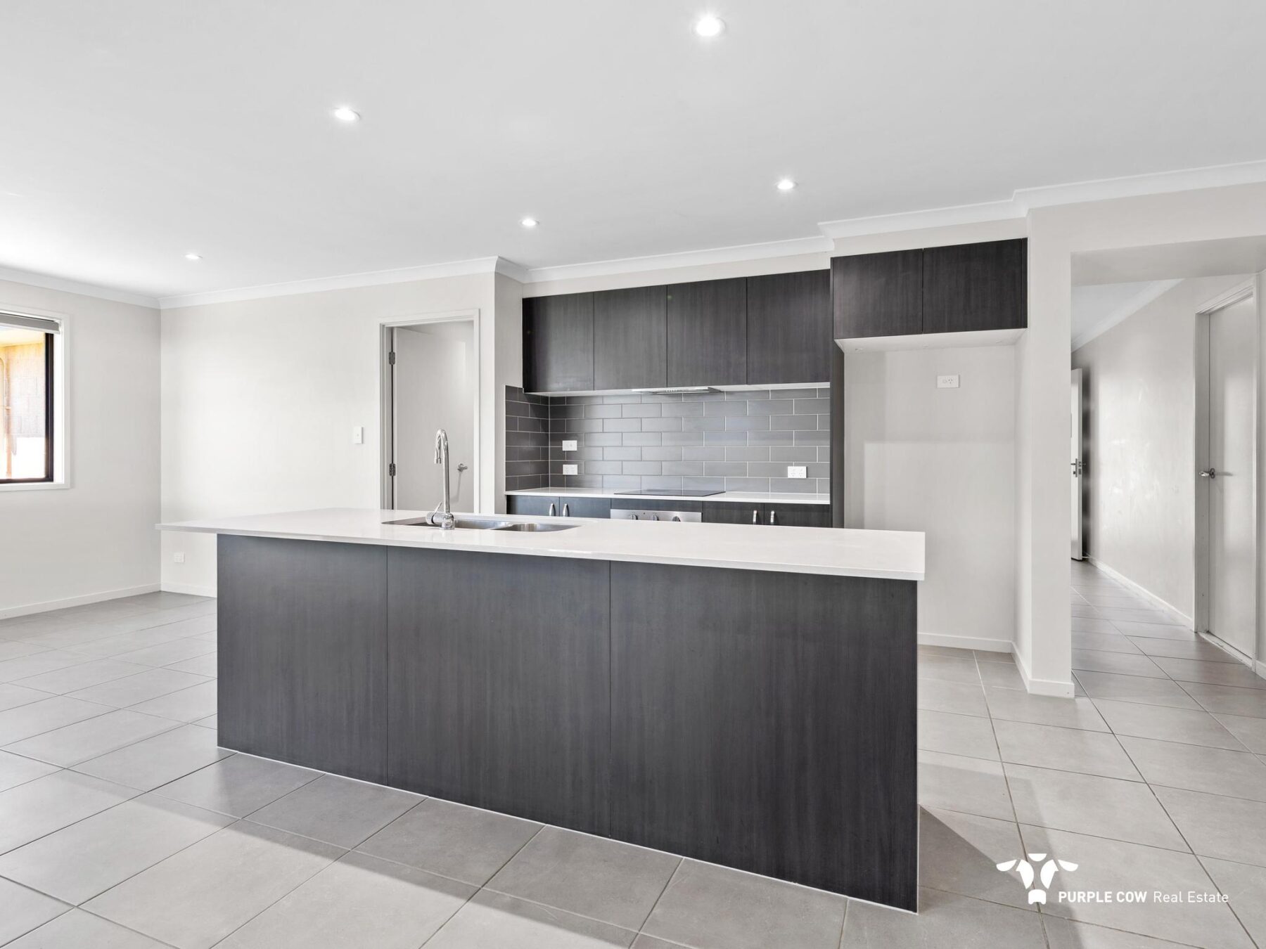 Rental: Plainland, QLD, 4341 photo-1