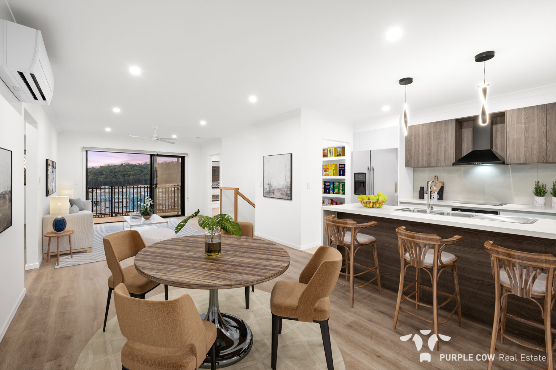 Rental: Spring Mountain, QLD, 4300 photo-2
