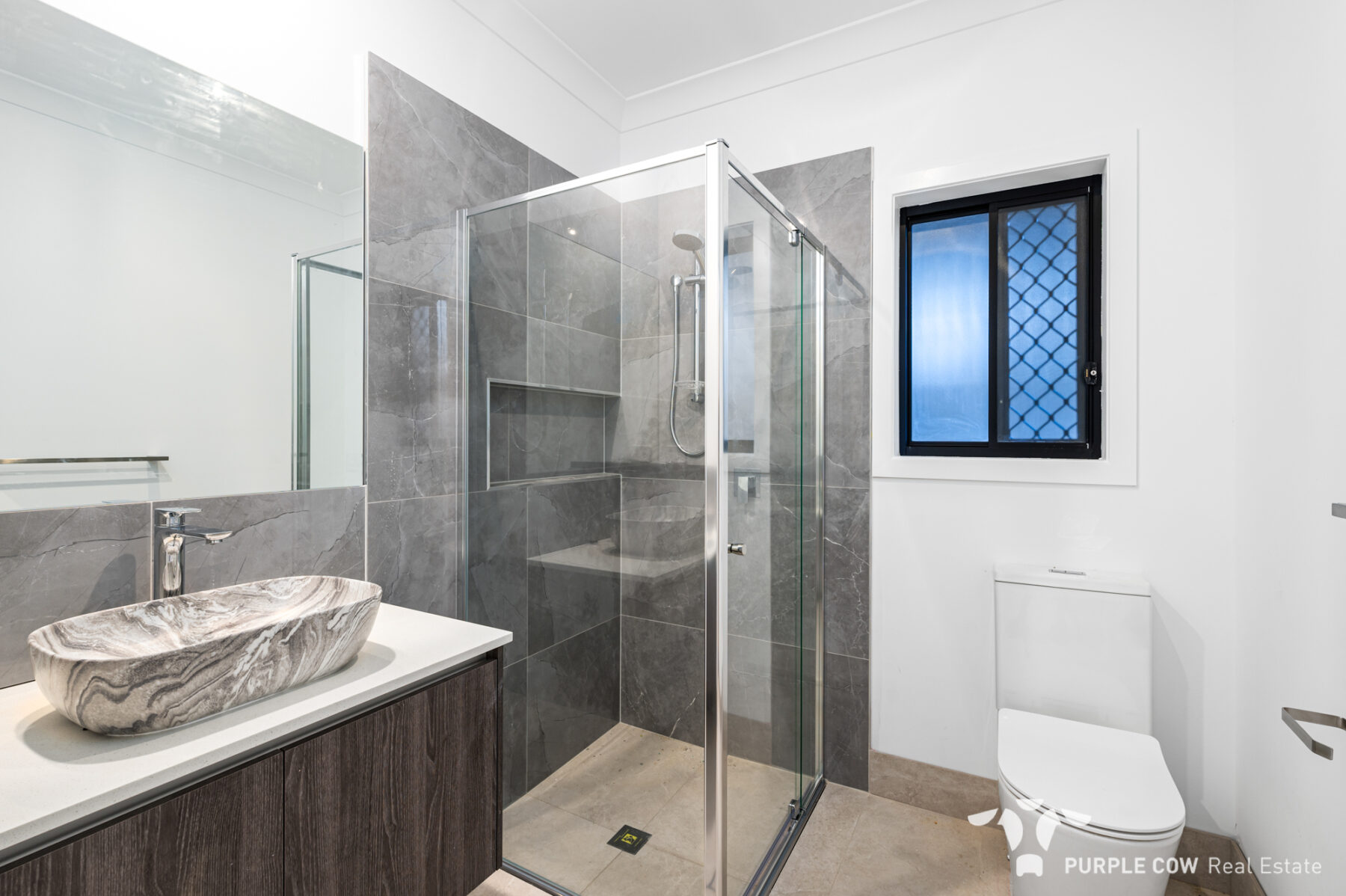 Rental: Spring Mountain, QLD, 4300 photo-4