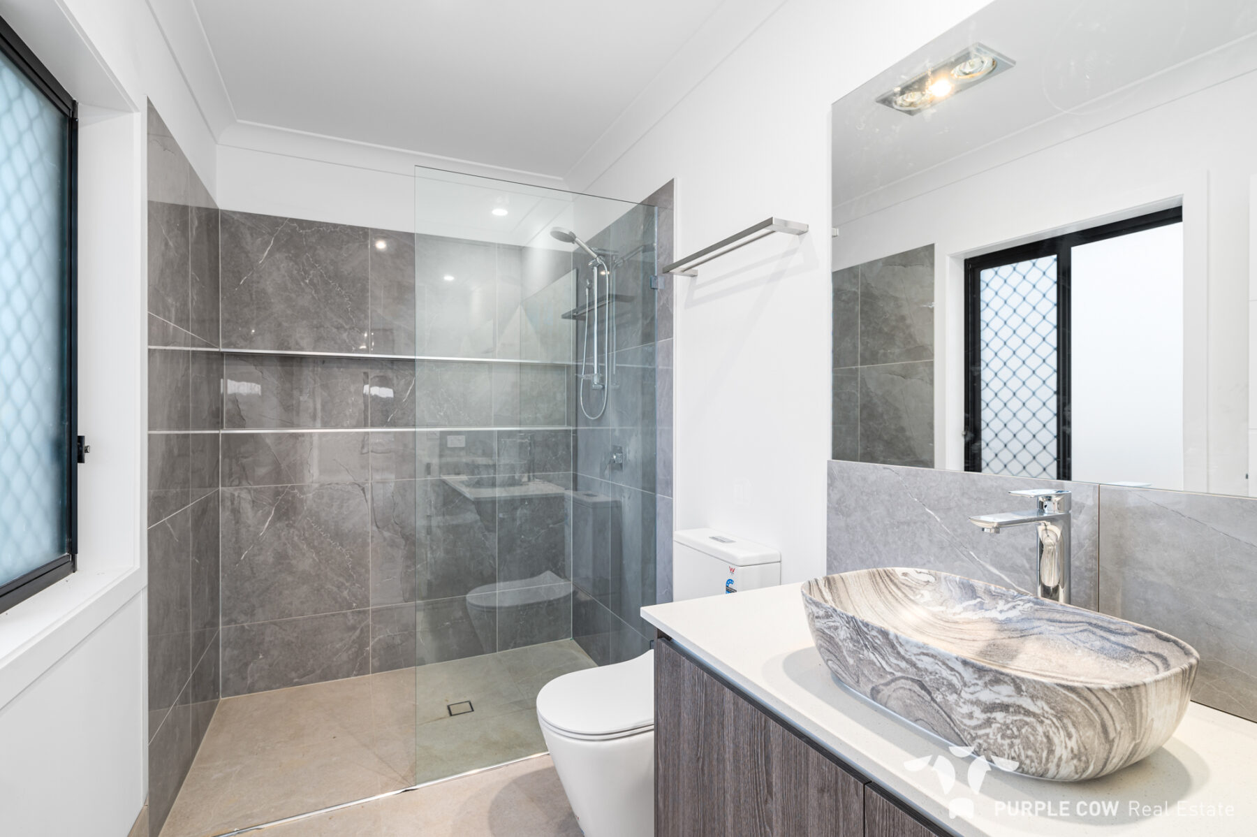 Rental: Spring Mountain, QLD, 4300 photo-6