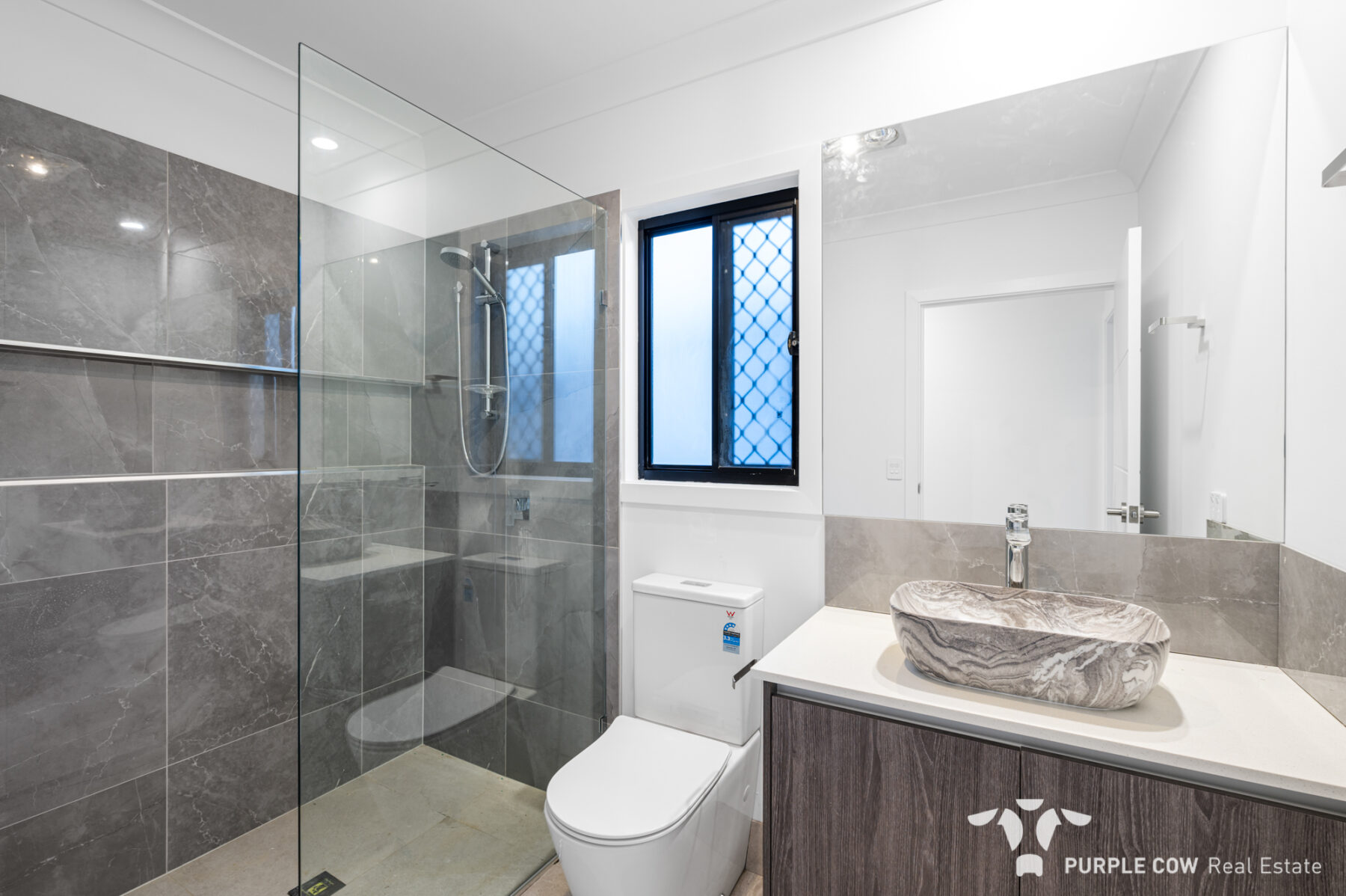 Rental: Spring Mountain, QLD, 4300 photo-7