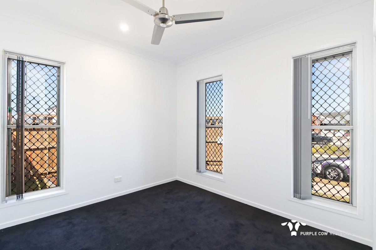 Rental: Spring Mountain, QLD, 4300 photo-8