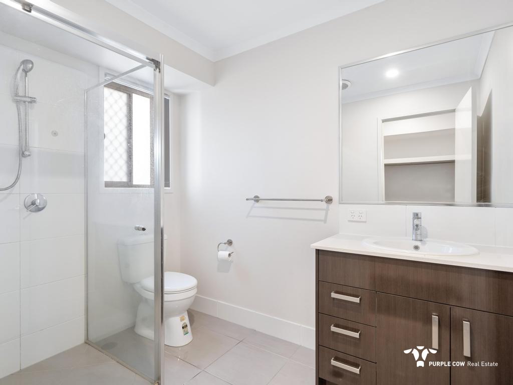 Rental: Redbank Plains, QLD, 4301 photo-6
